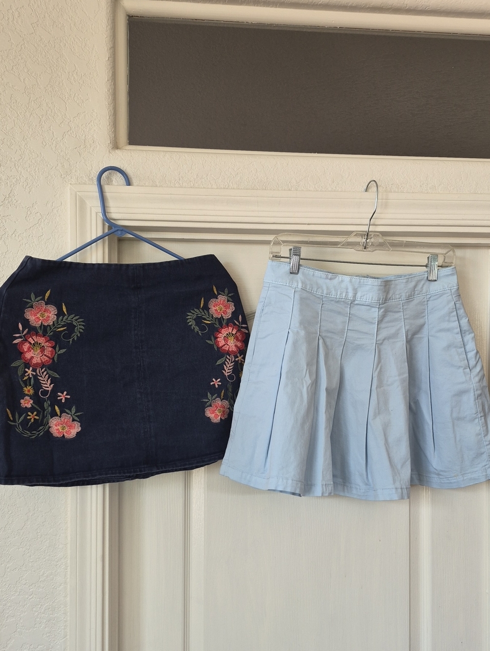 Francesca Floral Embroidery & American Eagle Tennis Skirt Sz 6